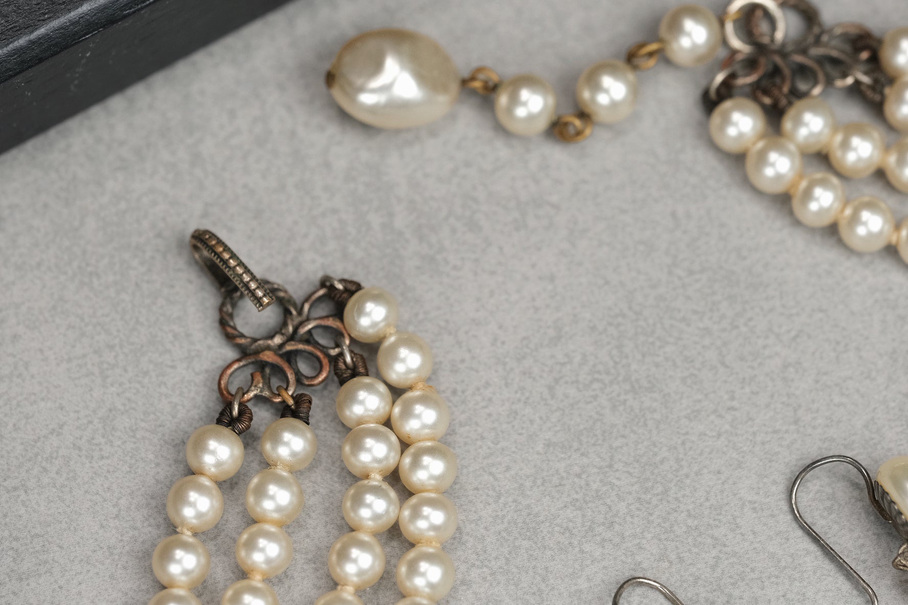 Vintage Louis Rousselet Glass Pearl Necklace & Matching Earrings Set