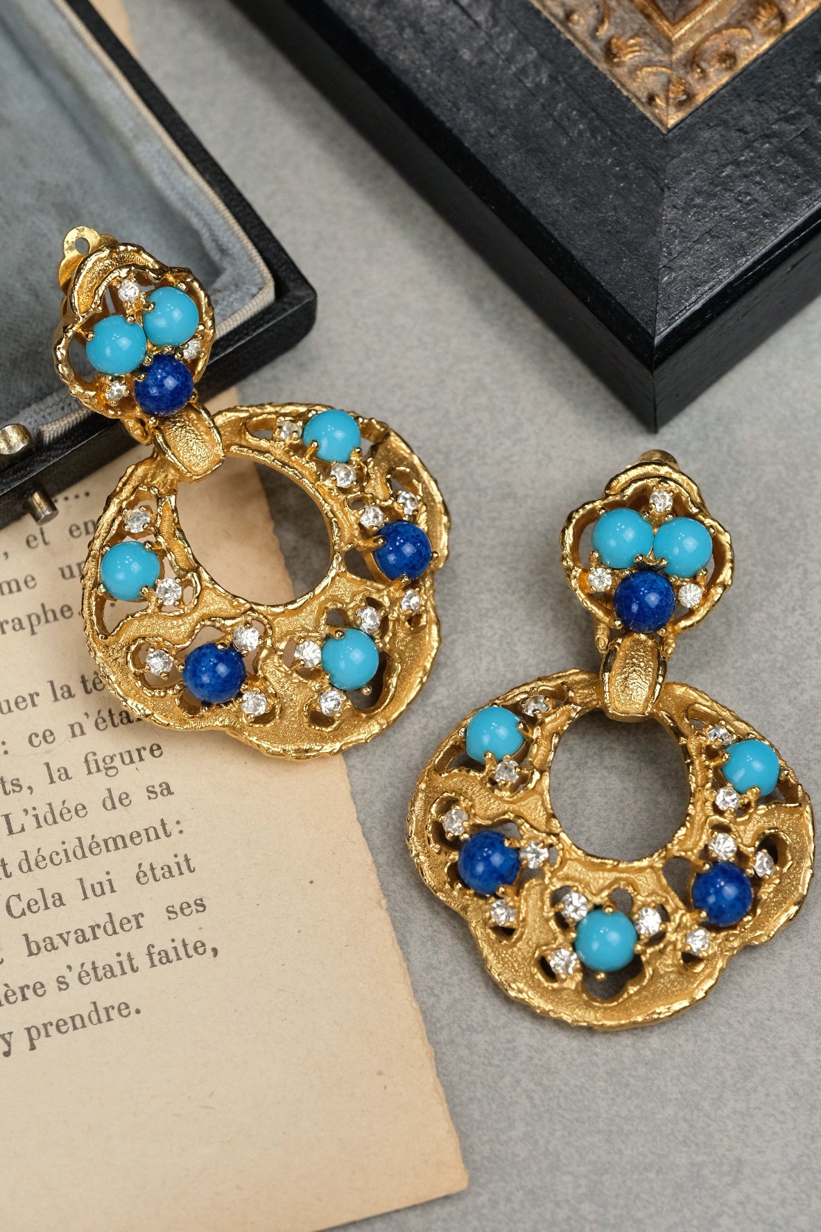 Vintage JOMAZ Joseph Mazer Moghul Jewels of India Turquoise & Lapis Colored Cabochon Clip On Earrings