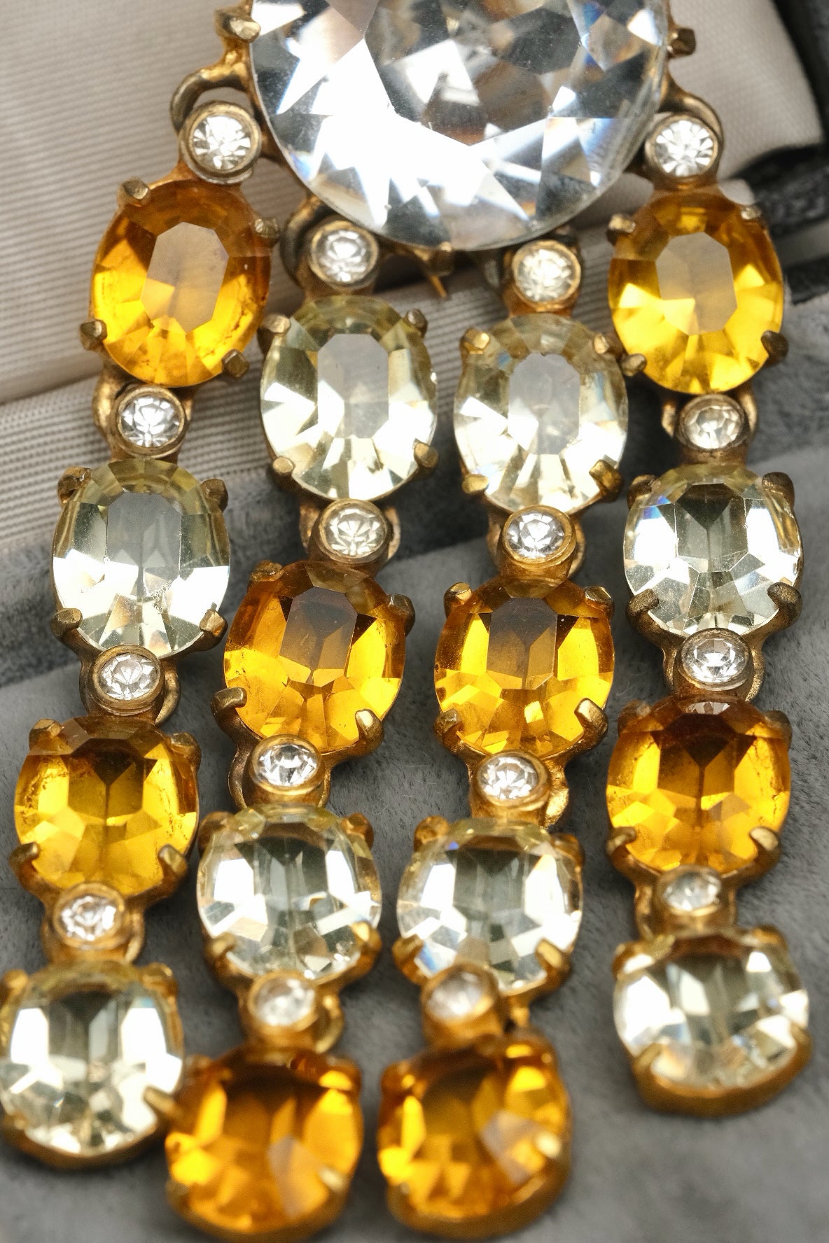 Vintage Unsigned Eisenberg Original Waterfall Dangle Fur Clip| Brooch