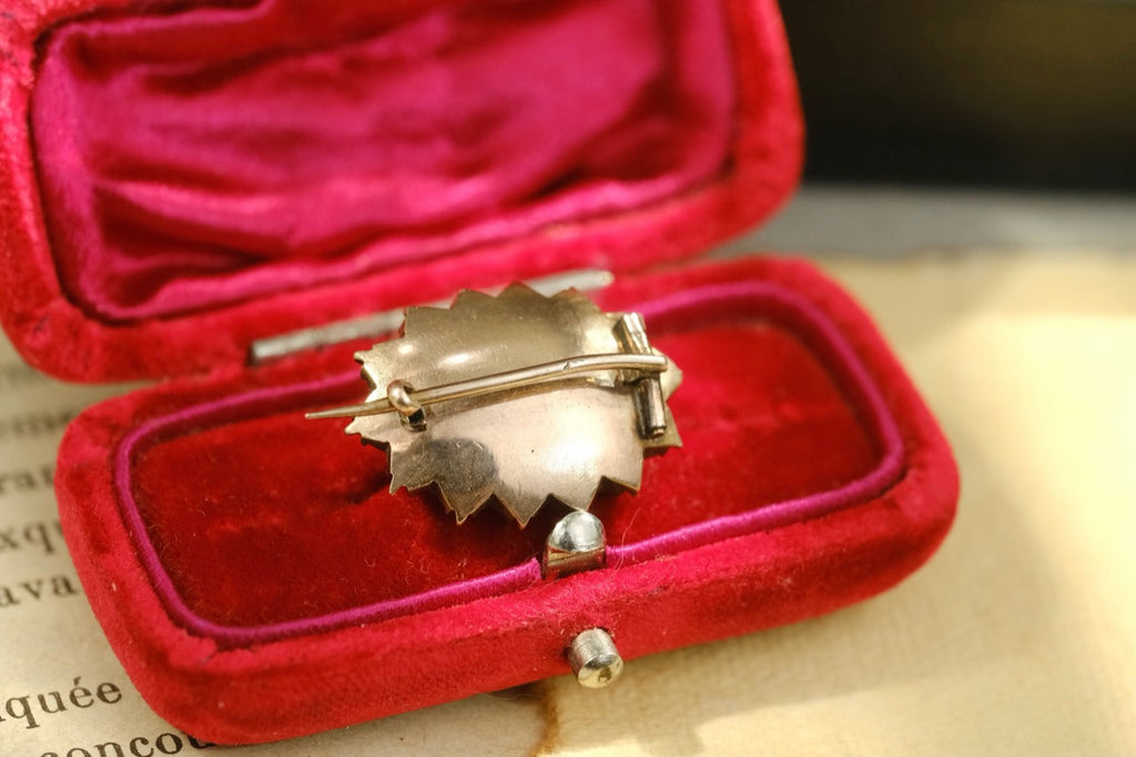 Georgian early 19th-century brooch reverse and pin fitting