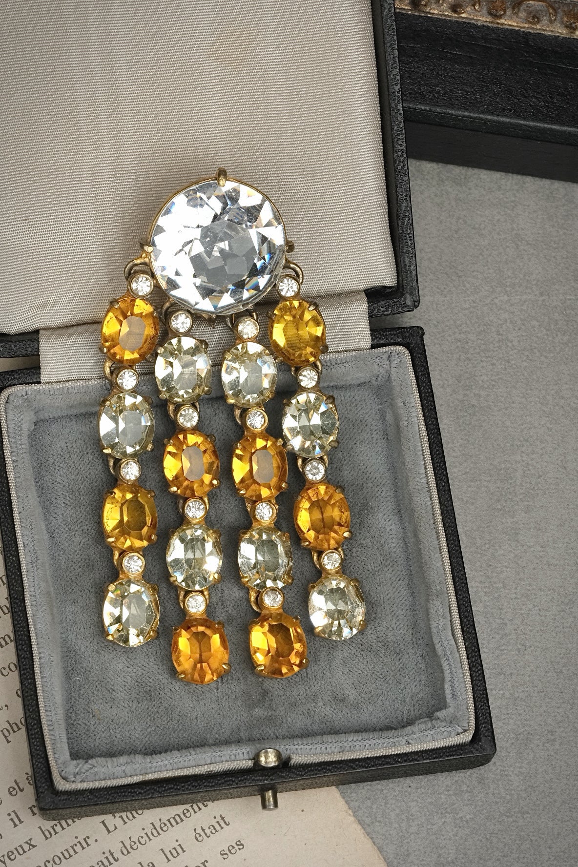 Vintage Unsigned Eisenberg Original Waterfall Dangle Fur Clip| Brooch