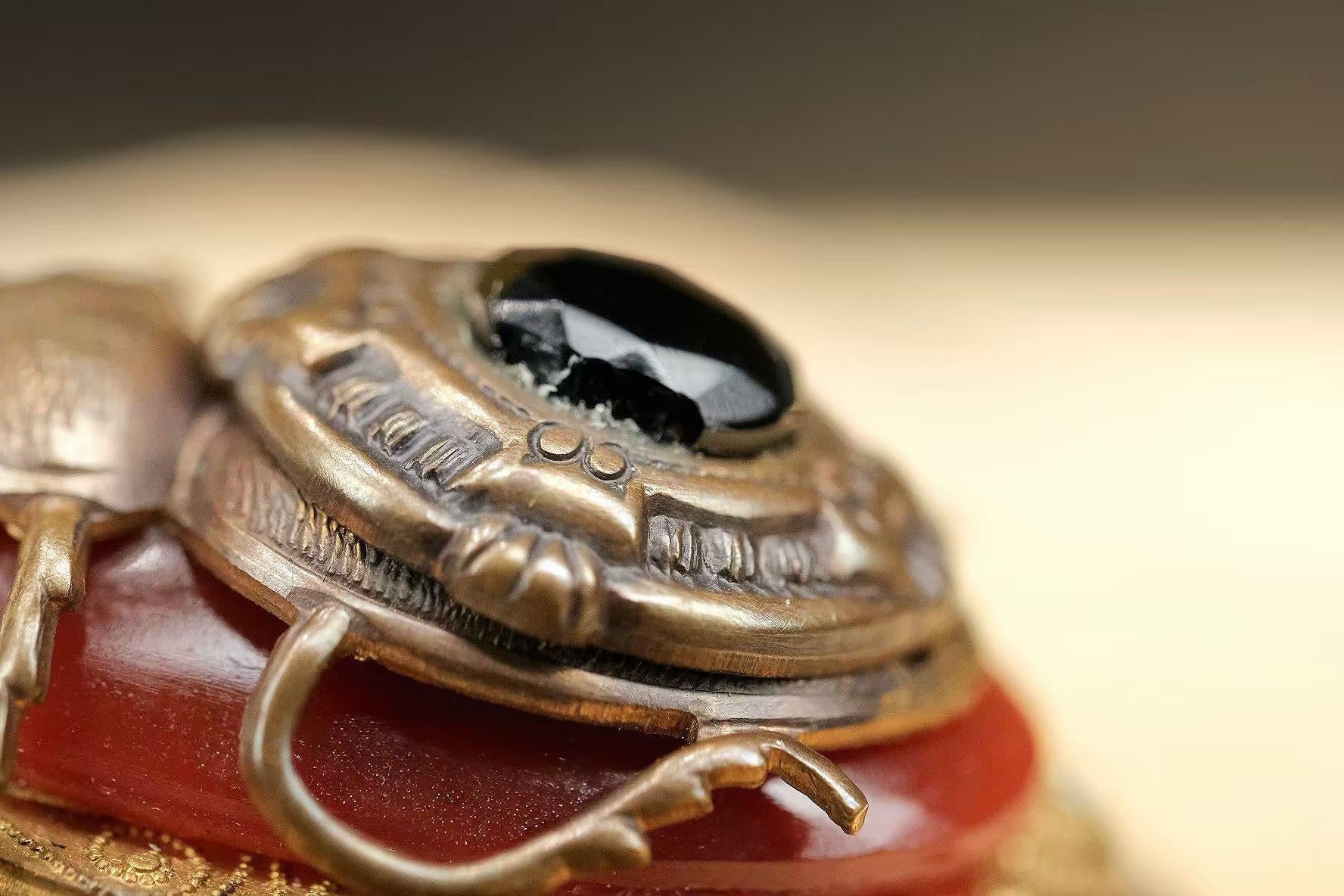 possible Czech or Bohemian Egyptian Revival mottled glass scarab convertible brooch pendant stone detail