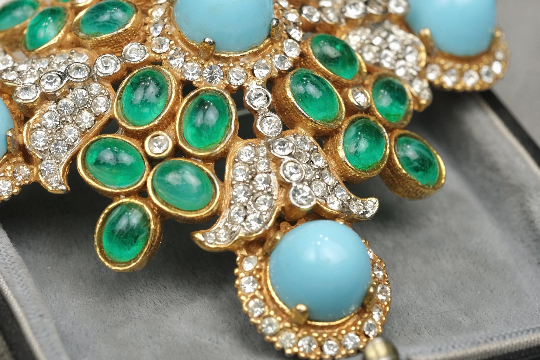 Rare 1960s Kenneth Jay Lane KJL Signed Maltese Cross Brooch – Faux Turquoise Glass and Emerald Green Cabochons with Rhinestones