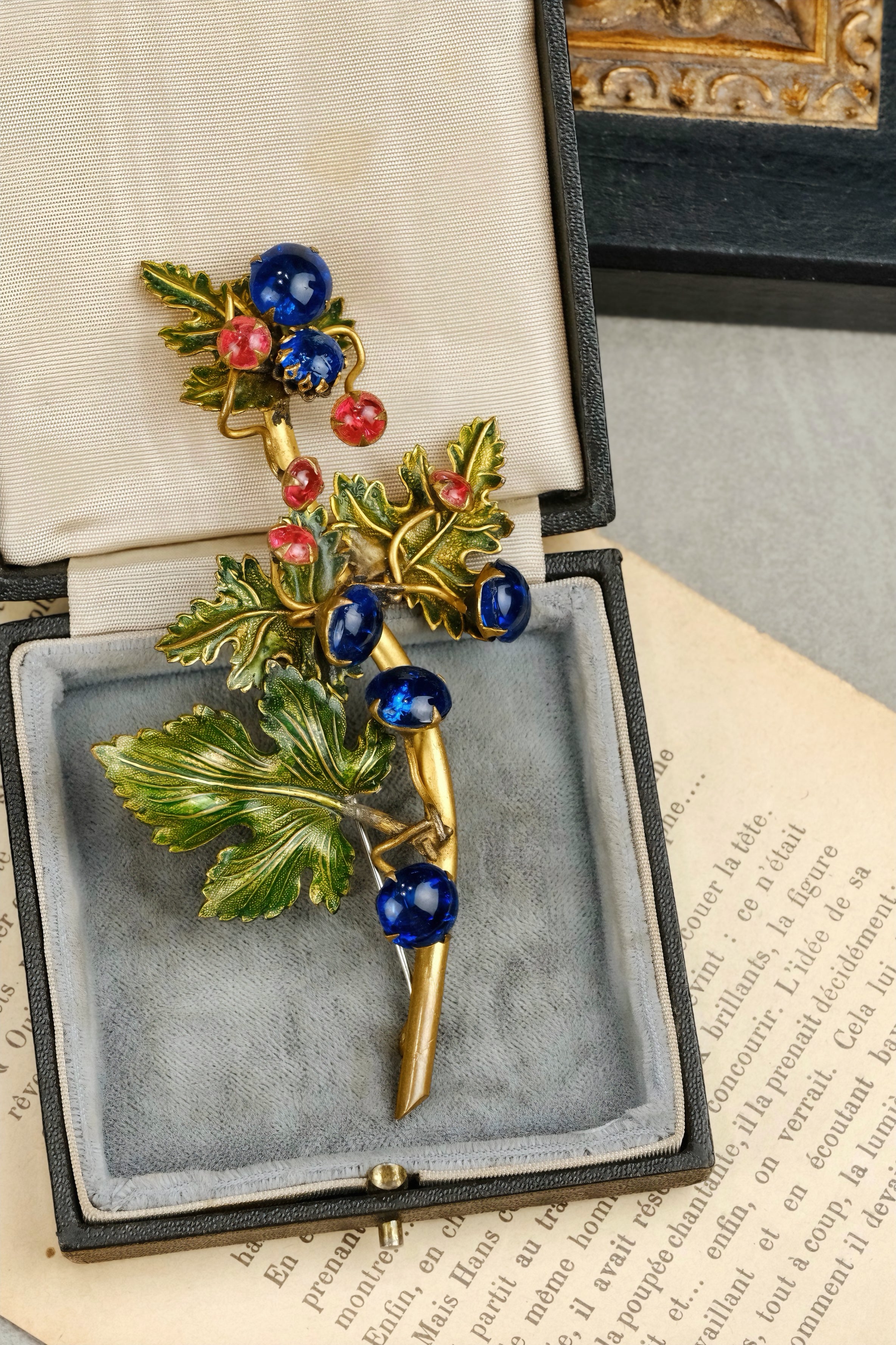 Vintage Cissy Zoltowska Crackled Glass Botanical Brooch With Enamel Leaves