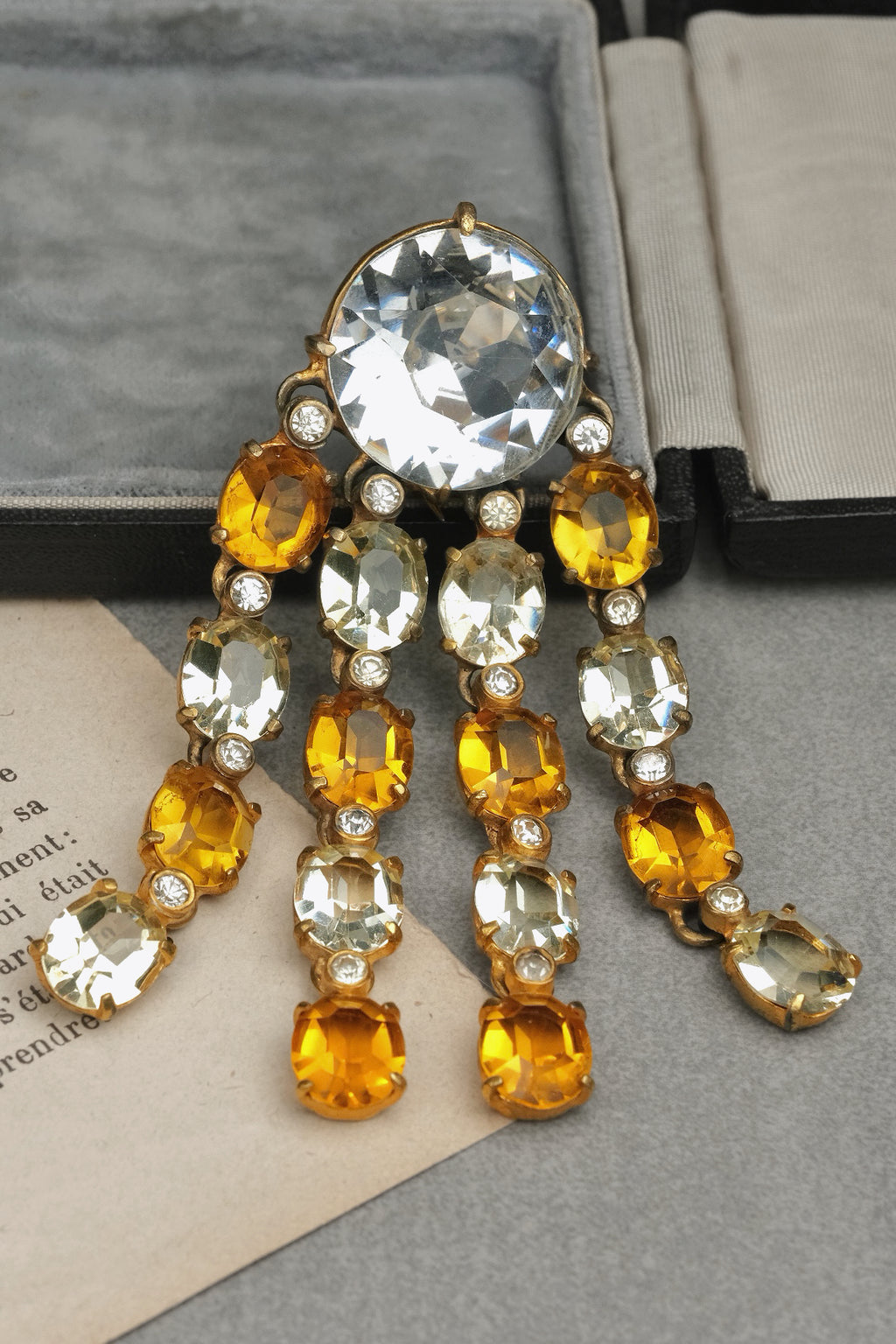 Vintage Unsigned Eisenberg Original Waterfall Dangle Fur Clip| Brooch