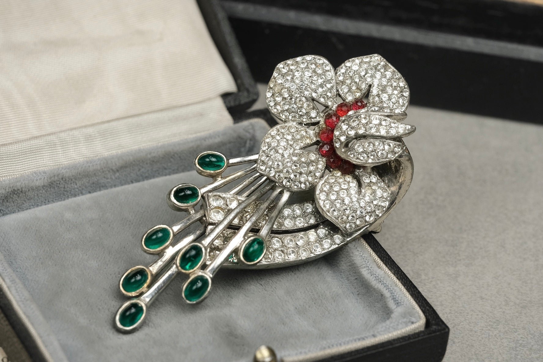 Rare Vintage 1930s Ciner Signed Floral Brooch with Rhinestones, Ruby Red Stones and Green Glass Cabochons