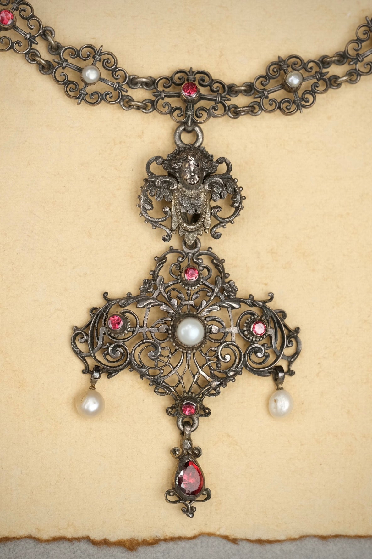 Austria-Hungary Renaissance Revival garnet and pearl necklace view 3