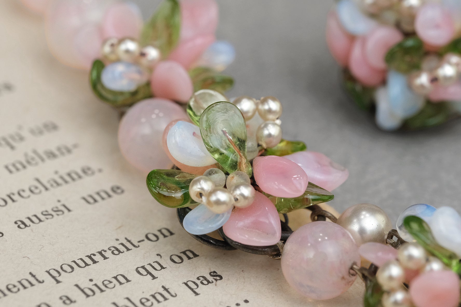 Vintage hand-wired glass petals and faux pearl flower detail