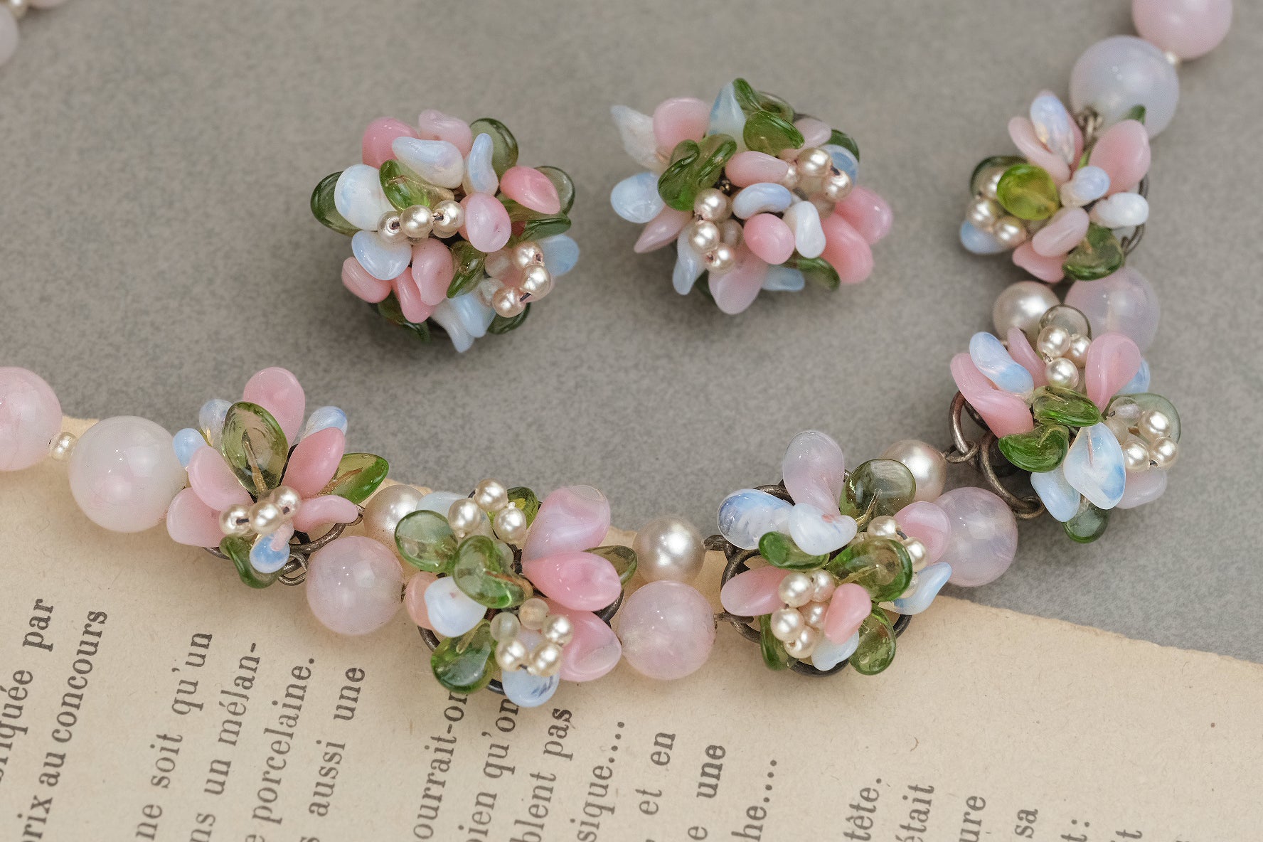 Louis Rousselet necklace and Francel clip-on earrings set detail