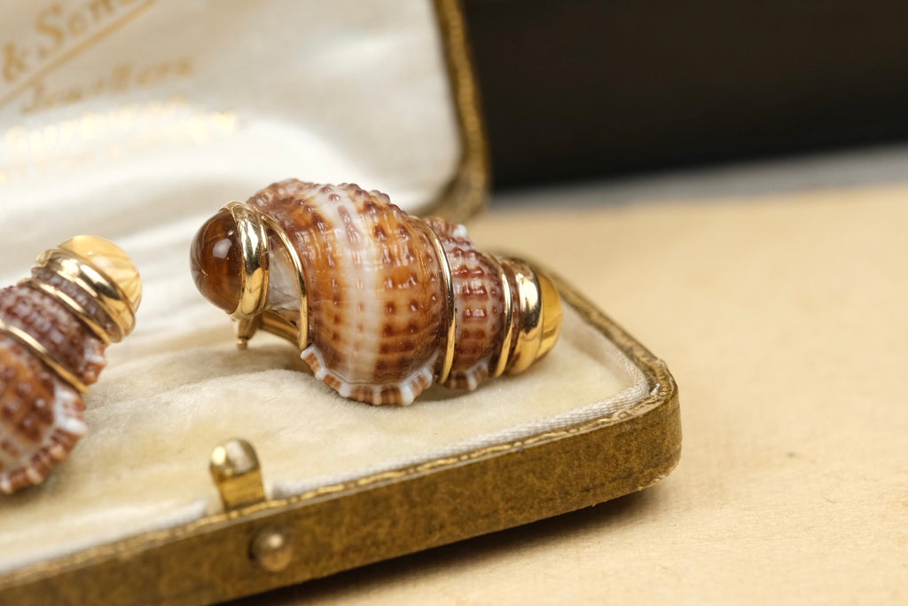 Vintage MAZ Turbo Shell and citrine clip-on earring detail