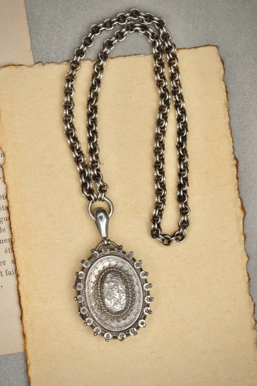 Victorian Sterling Silver locket necklace photo 2