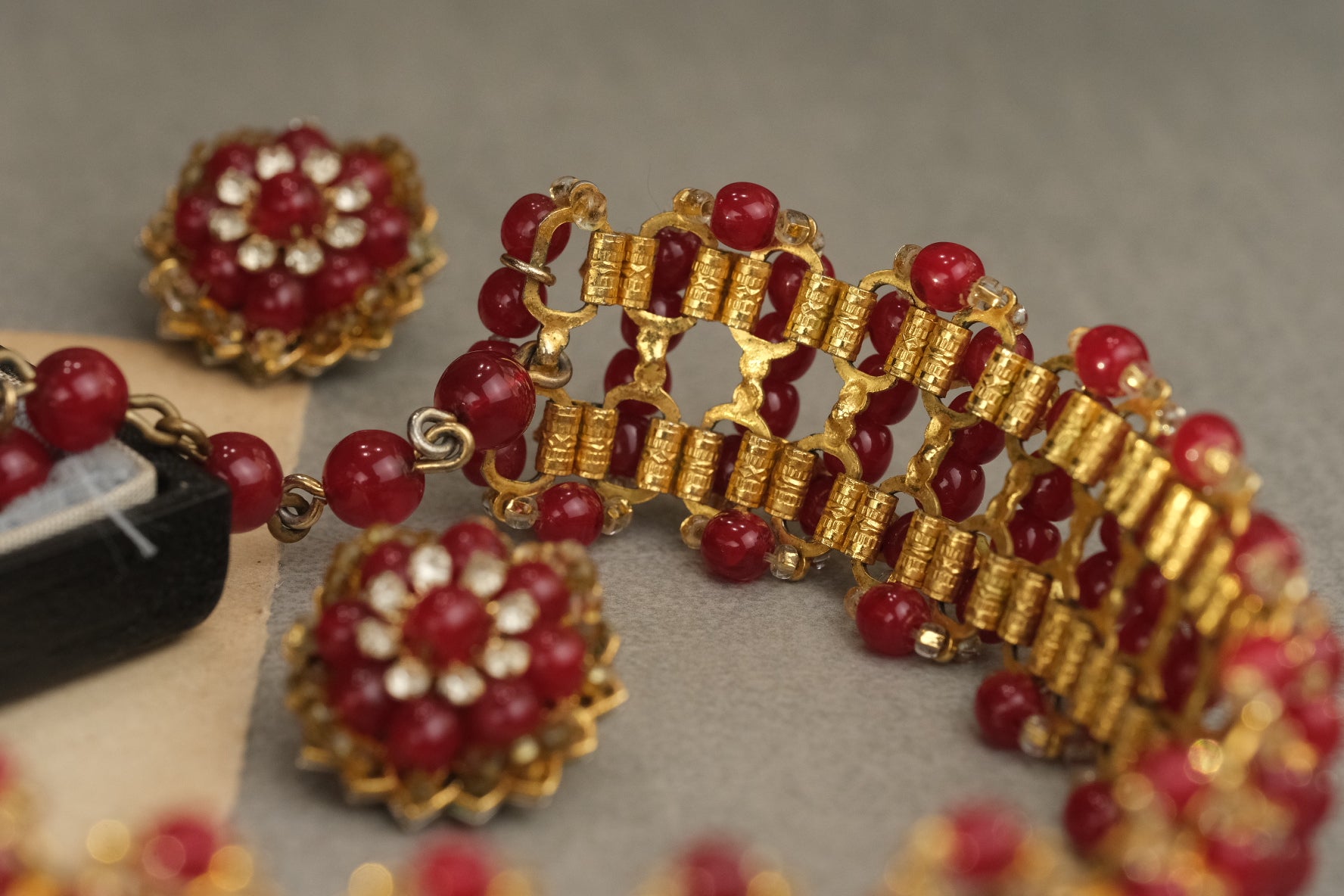 Back construction of unsigned William DeLillo necklace and clip-on earrings
